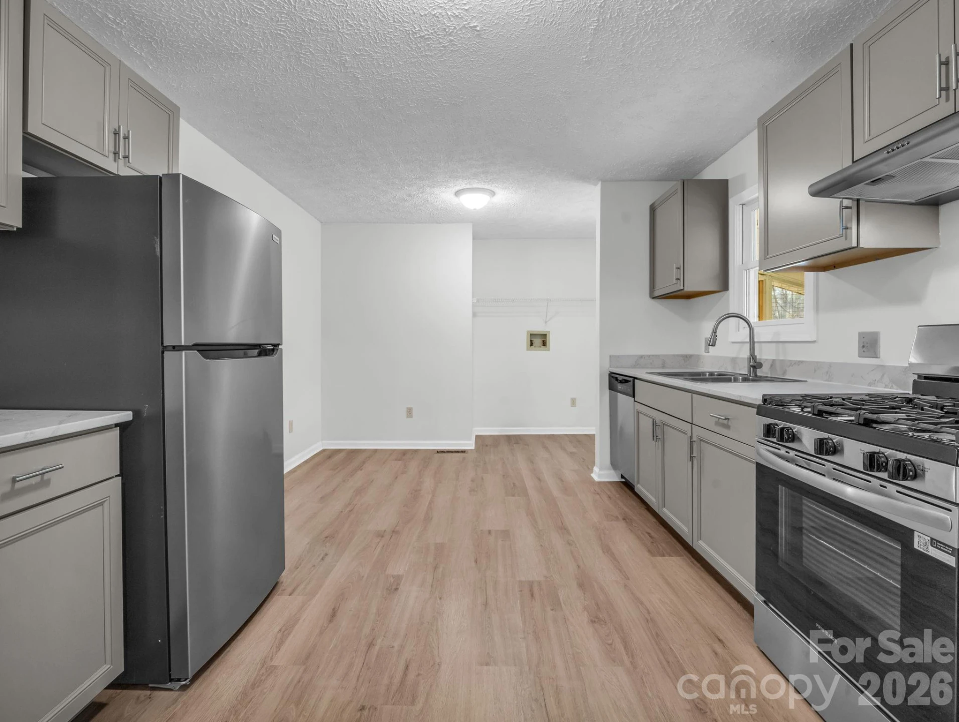 347 Crestview Street - Photo 16