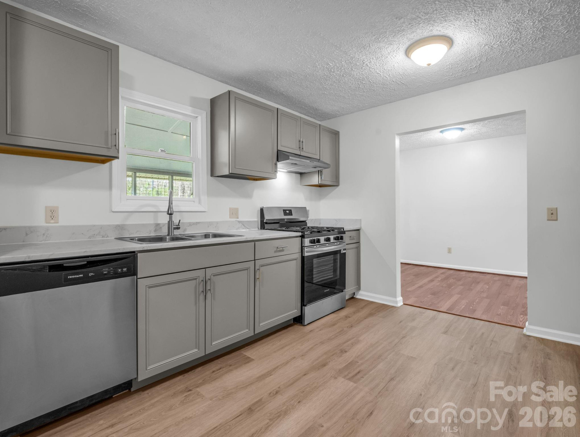 347 Crestview Street - Photo 18