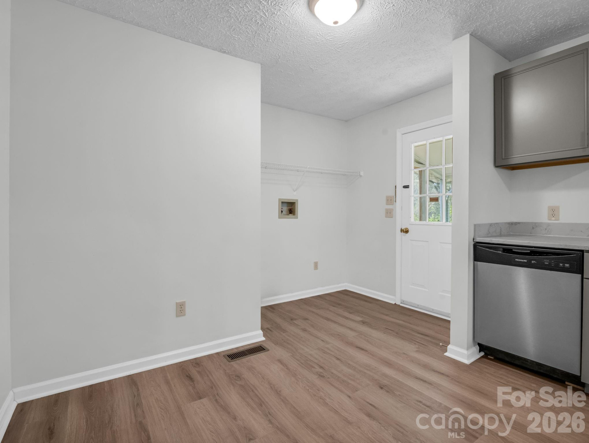 347 Crestview Street - Photo 21