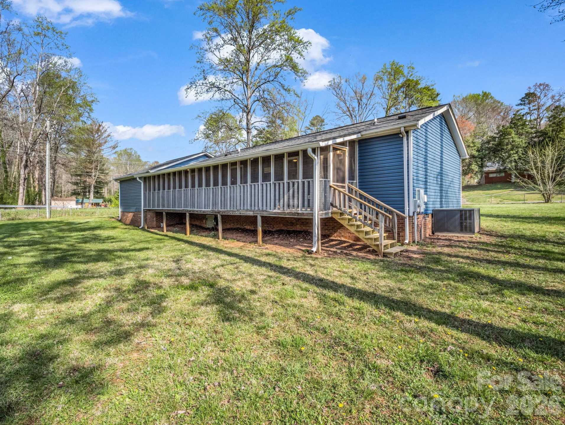 347 Crestview Street - Photo 6
