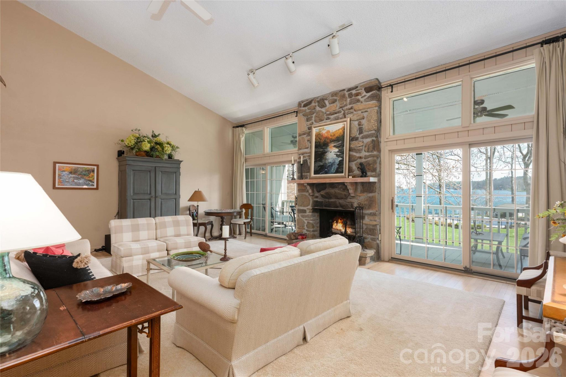 24 Toxaway Shores Road #20 - Photo 11