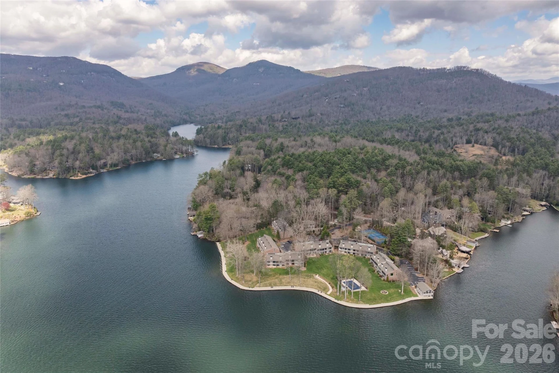 24 Toxaway Shores Road #20 - Photo 35