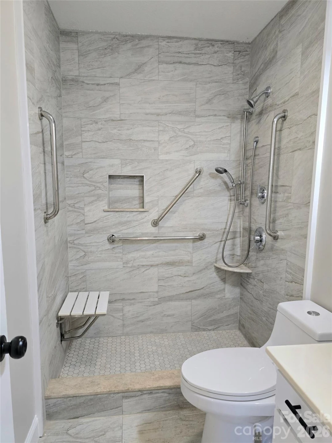 20 Mount Carmel Drive - Photo 4