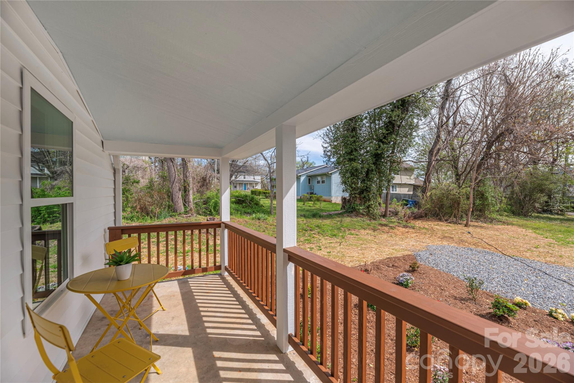 5 White Avenue - Photo 3