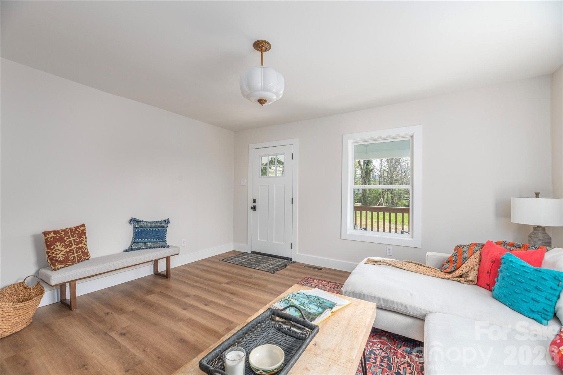 5 White Avenue - Photo 6