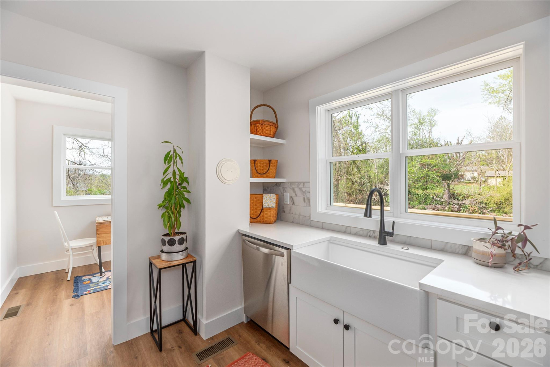 5 White Avenue - Photo 9