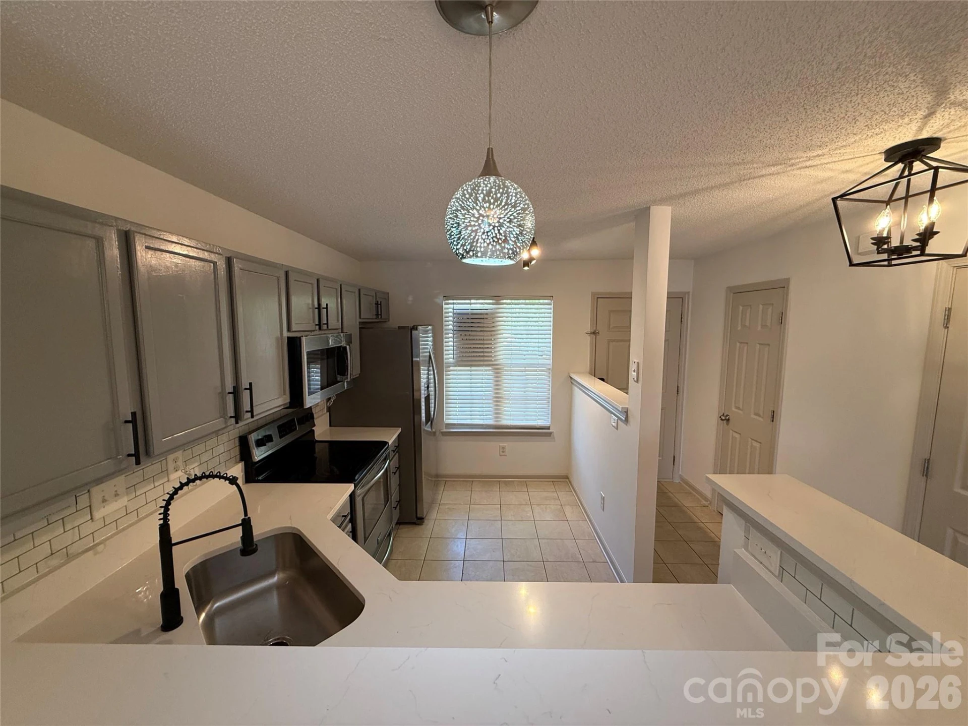 144 Mangum Circle - Photo 2