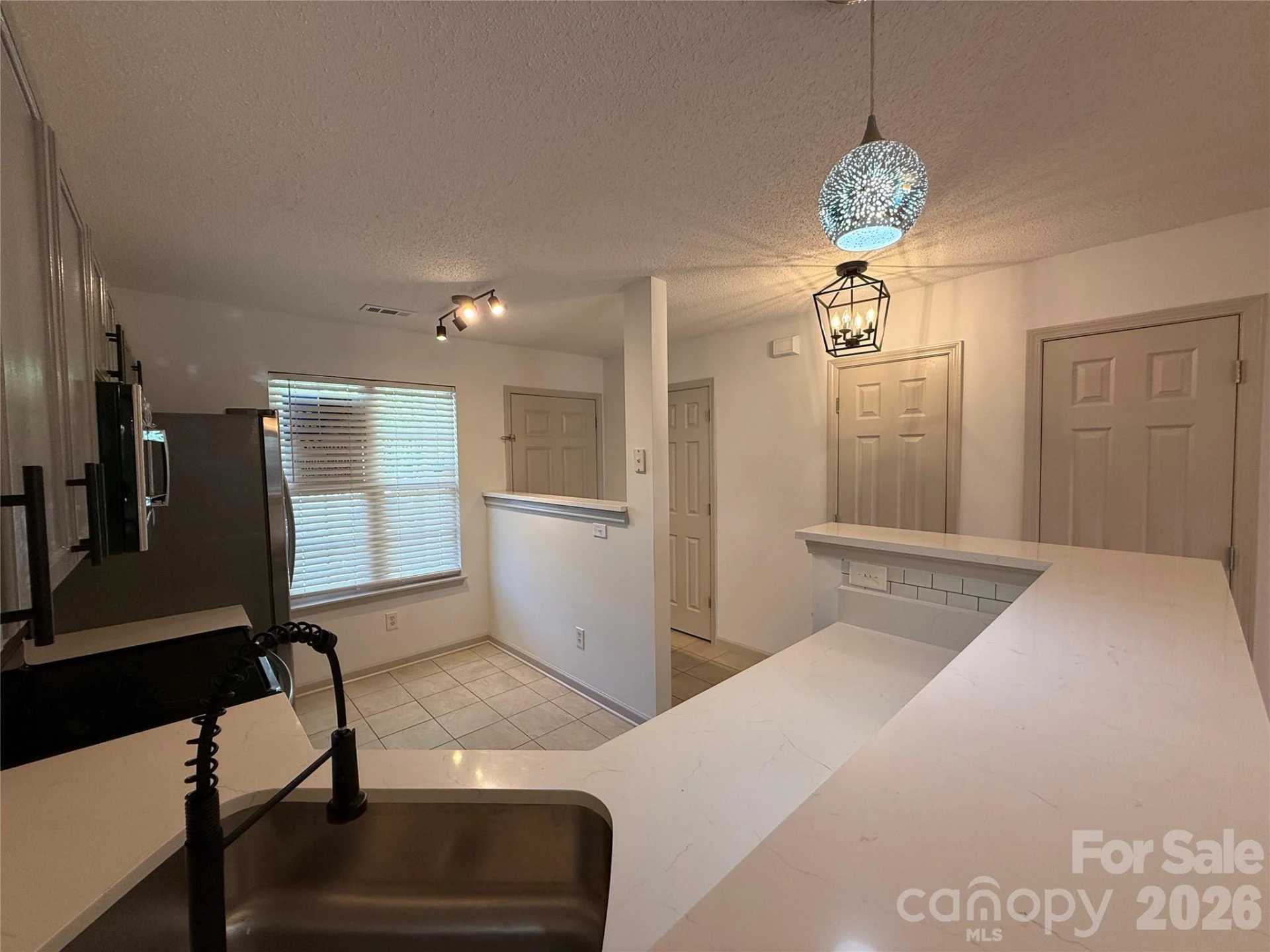 144 Mangum Circle - Photo 3