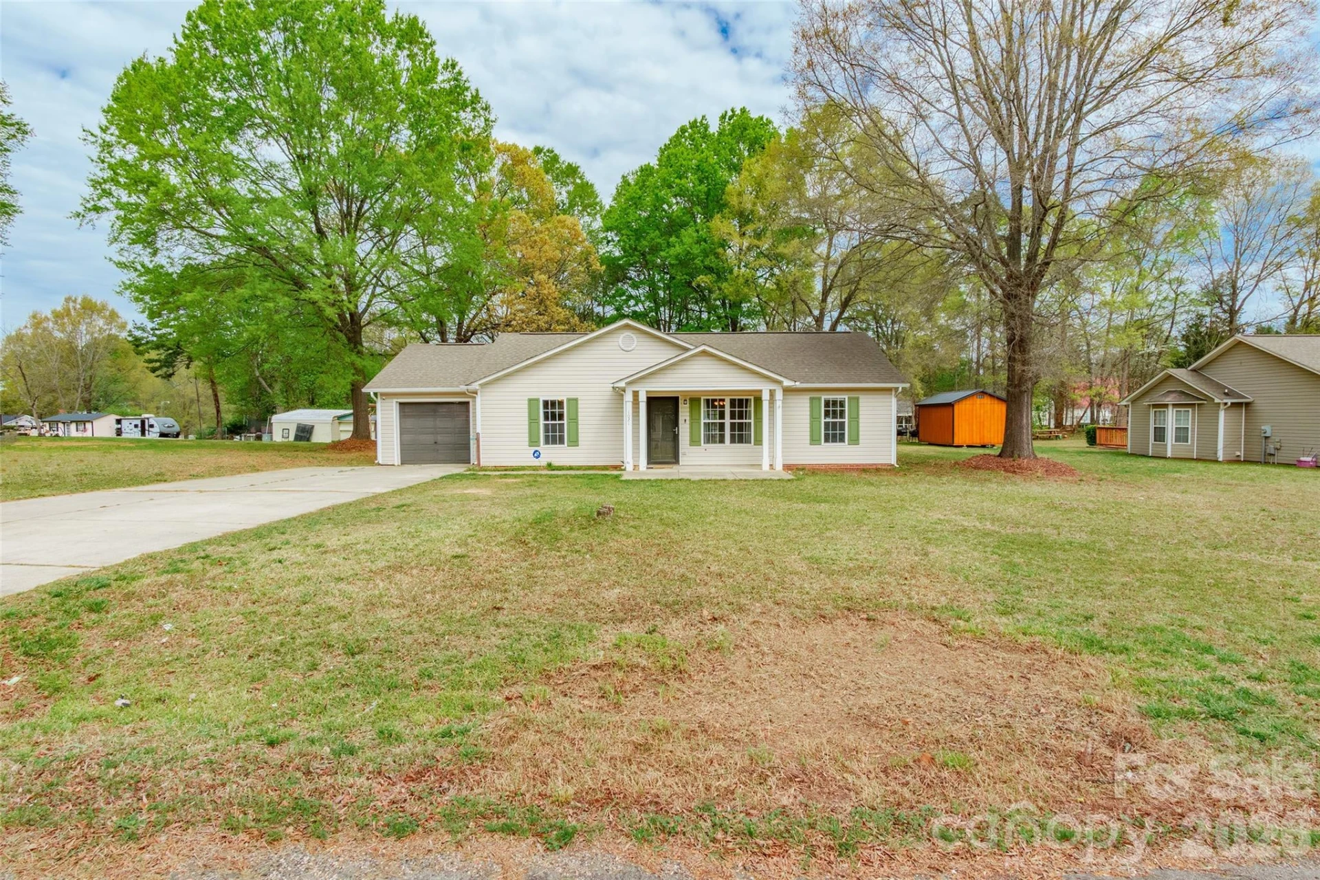 1021 Cedar Creek Road - Photo 2