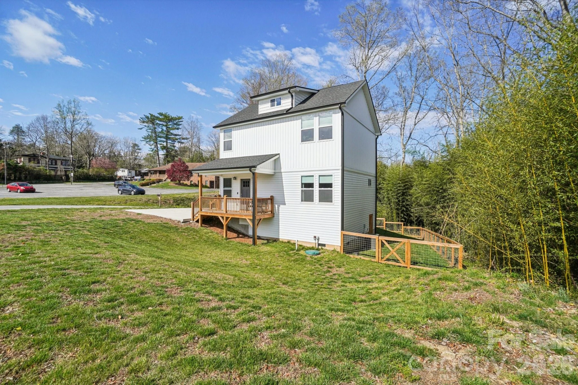 688 Dairy Street - Photo 3