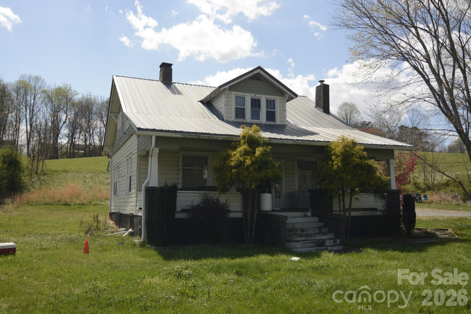 2710 New Leicester Highway - Photo 2