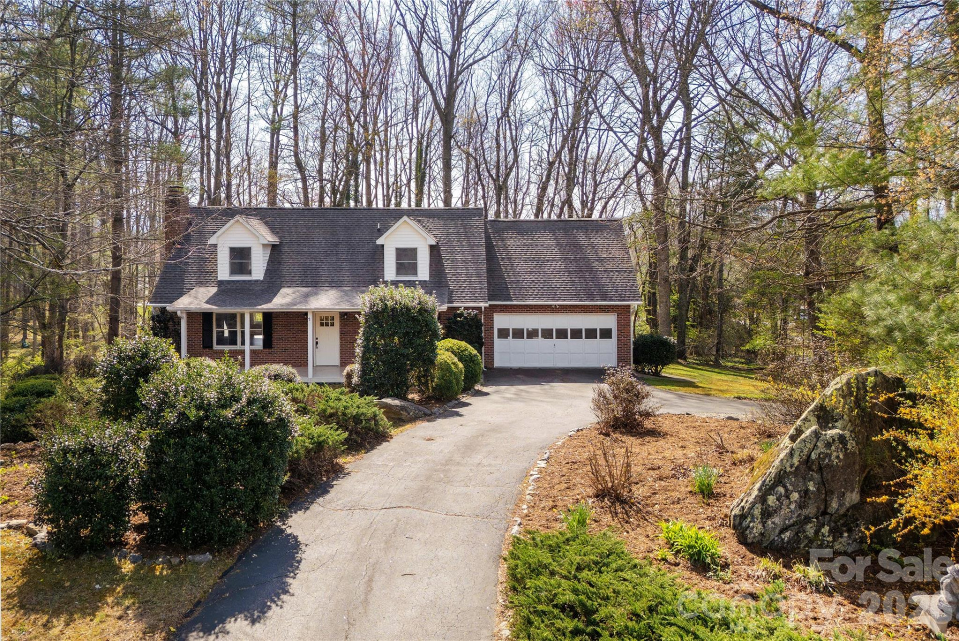 9 Justin Drive - Photo 4