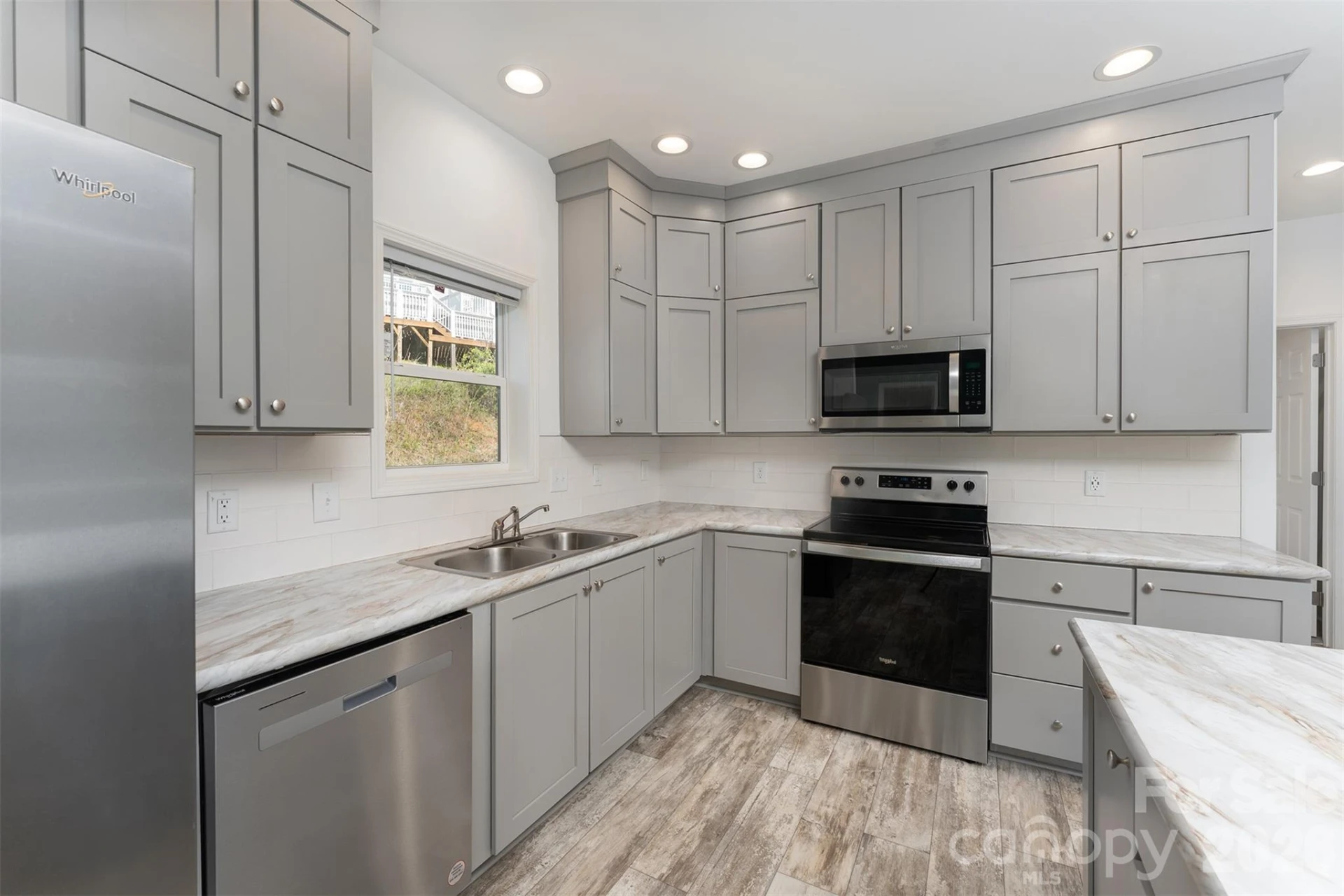 138 Indian Paintbrush Lane - Photo 9