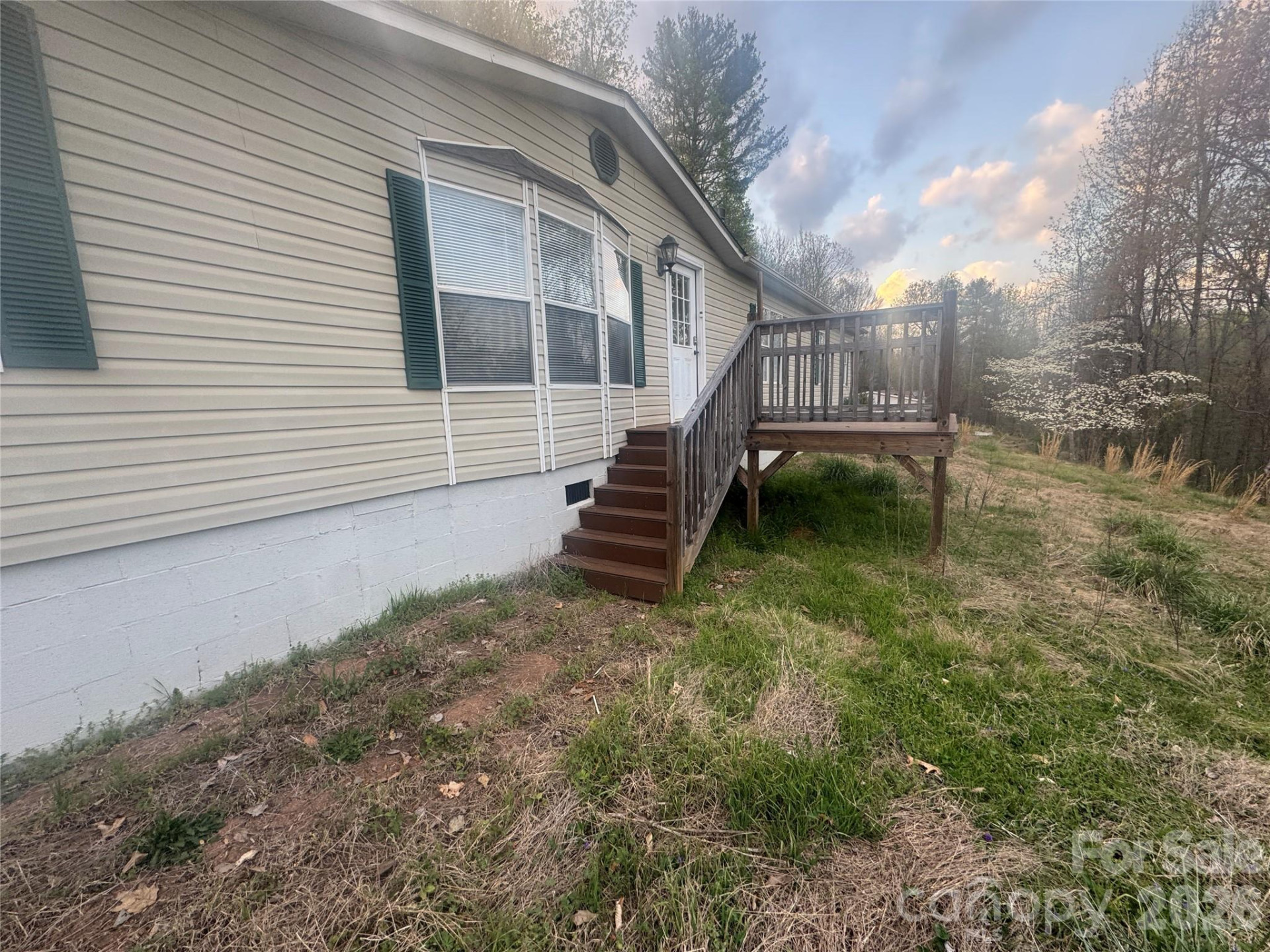 819 Milton Avenue - Photo 2