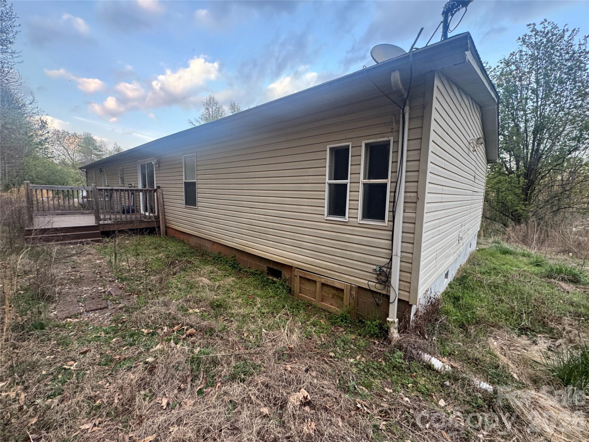 819 Milton Avenue - Photo 3