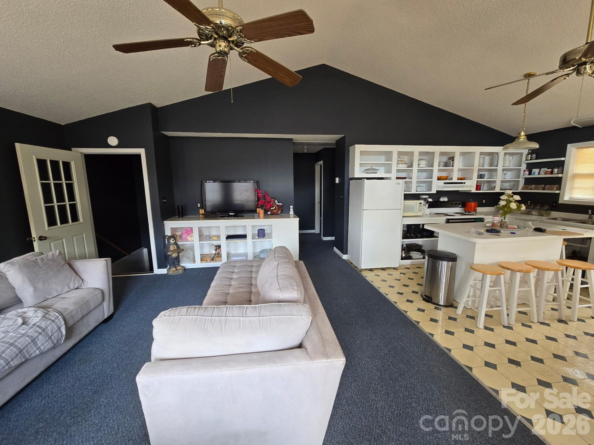 987 West Road - Photo 4