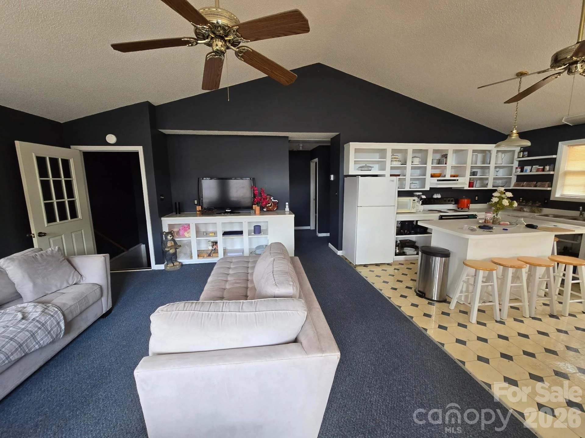 987 West Road - Photo 4