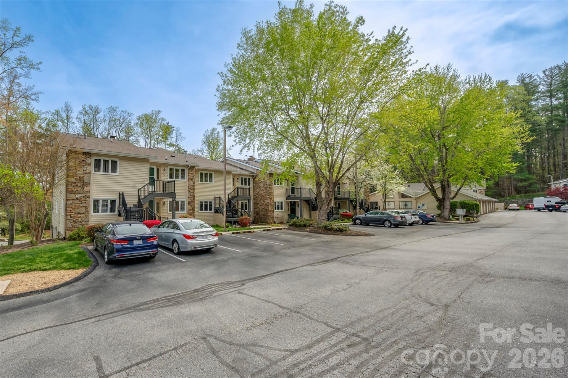 451 Britton Creek Drive - Photo 2