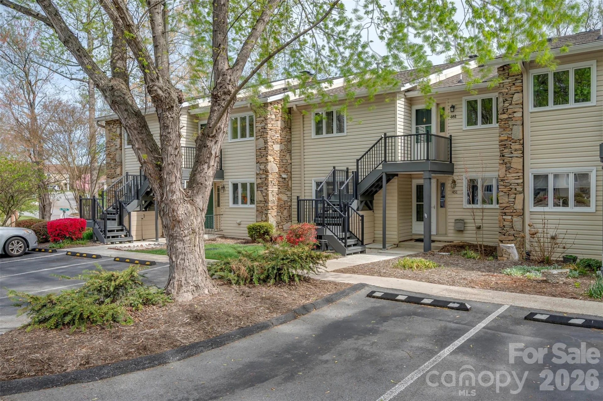 451 Britton Creek Drive - Photo 3