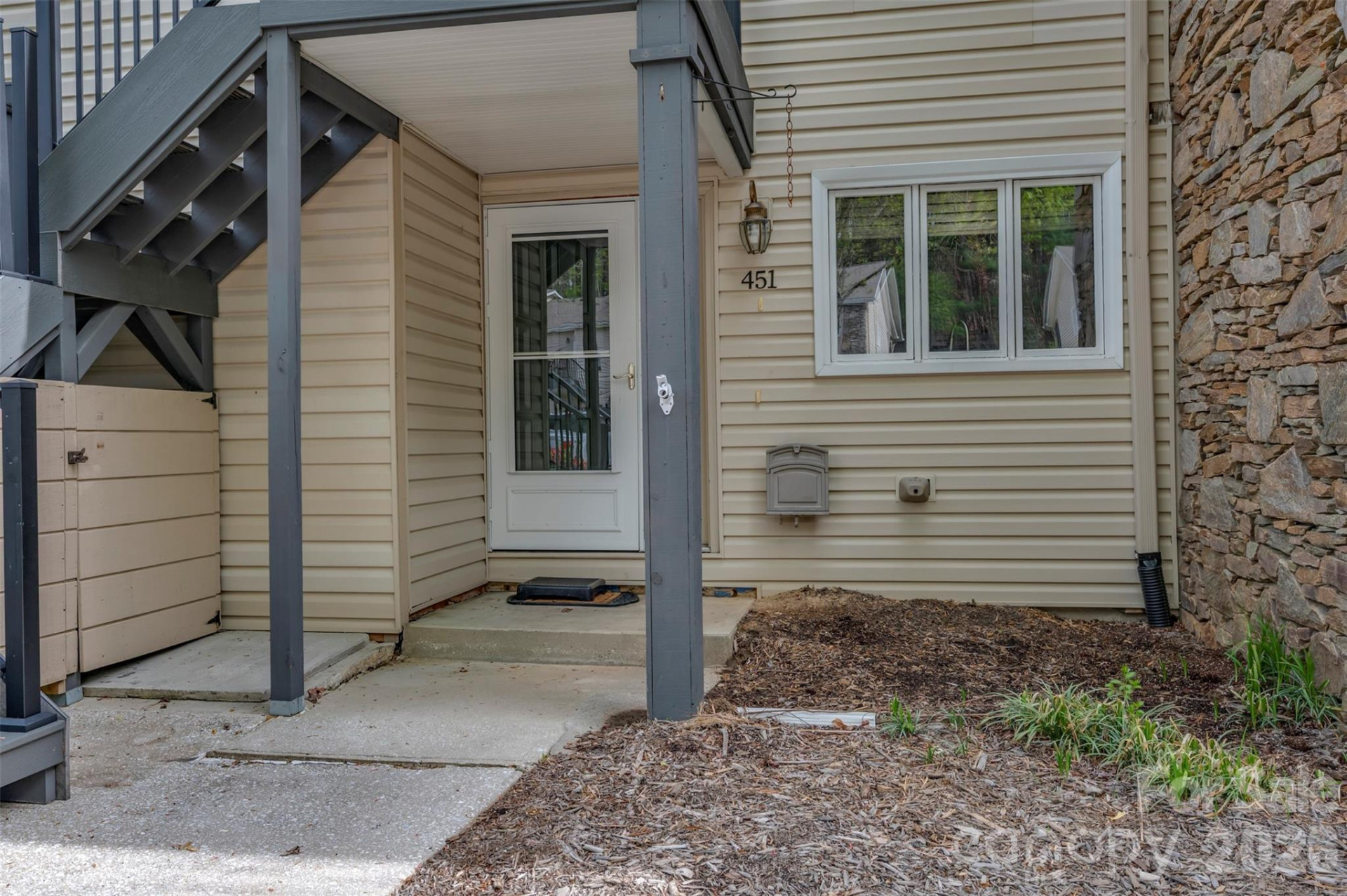 451 Britton Creek Drive - Photo 4