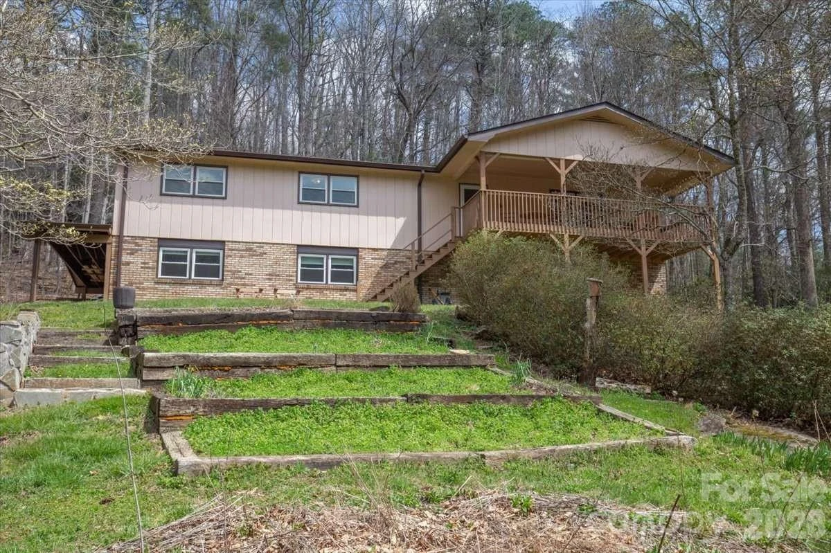 972 Harper Road