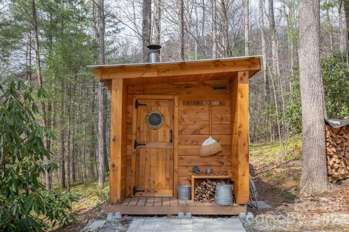 972 Harper Road - Photo 23