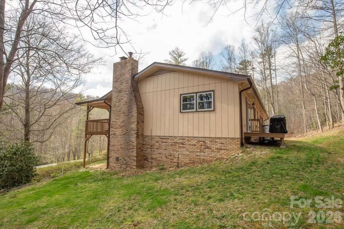 972 Harper Road - Photo 27