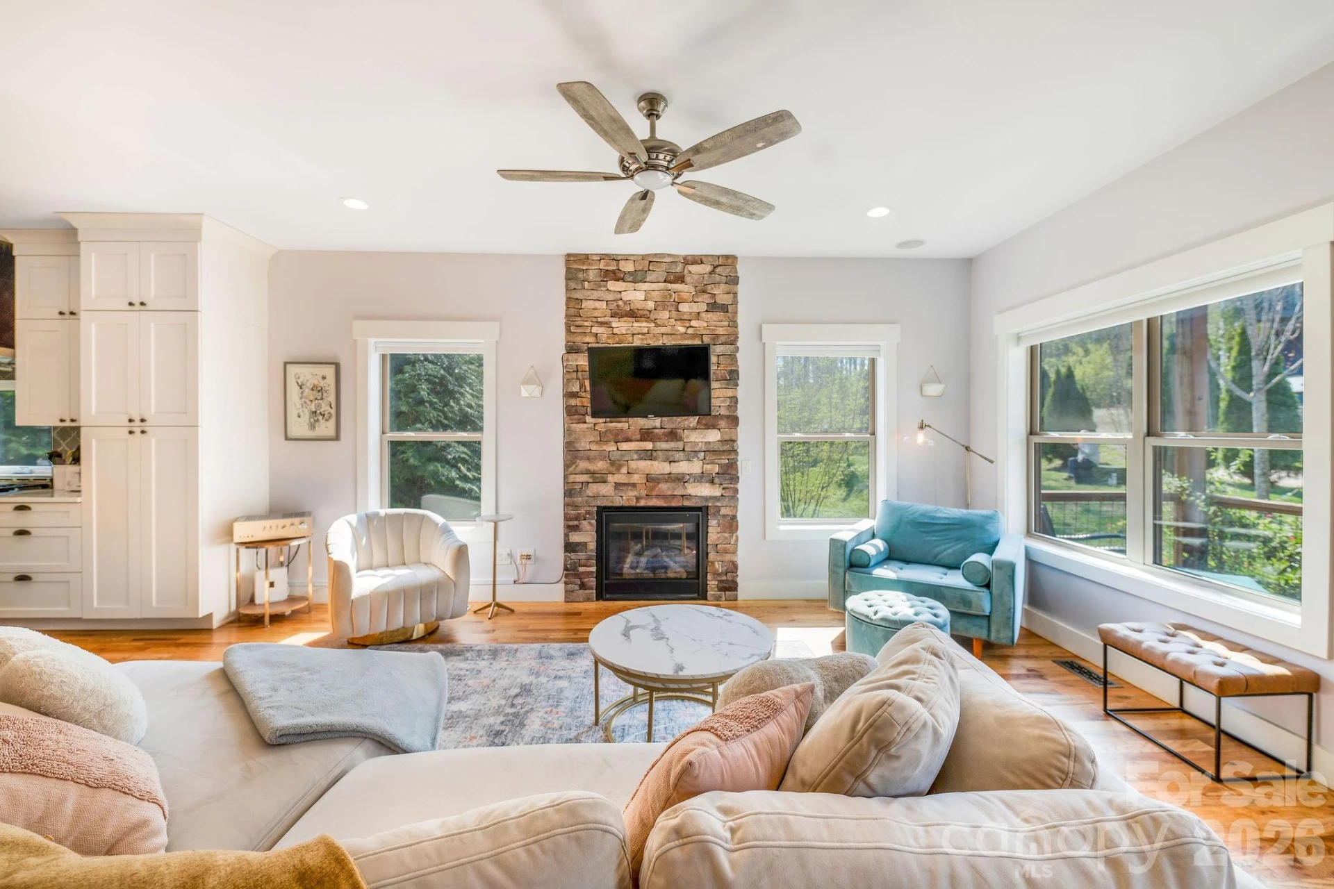 156 Bradley Street - Photo 5