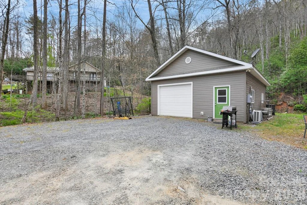 410 Forest Lake Road - Photo 37