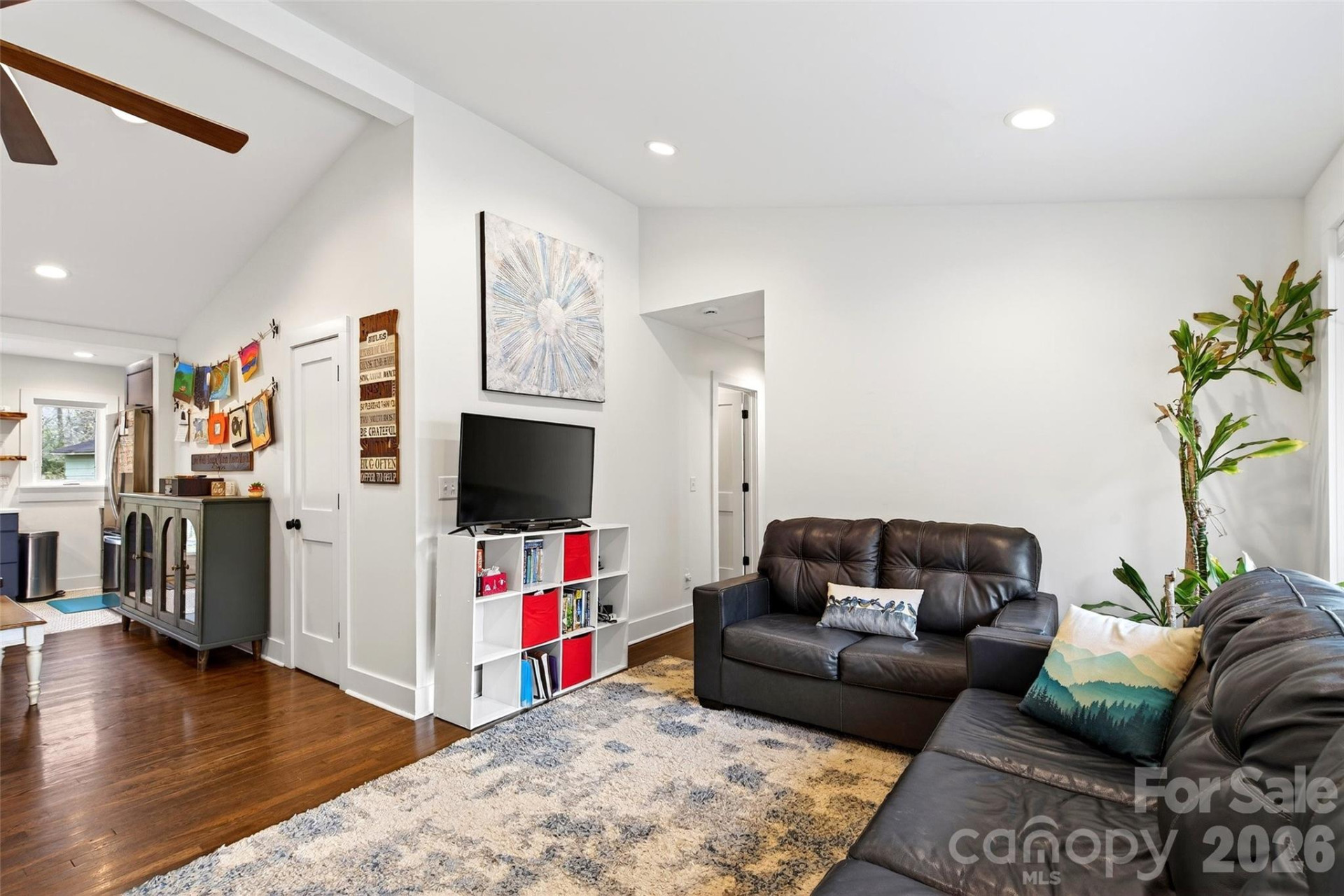 216 Vance Avenue - Photo 6