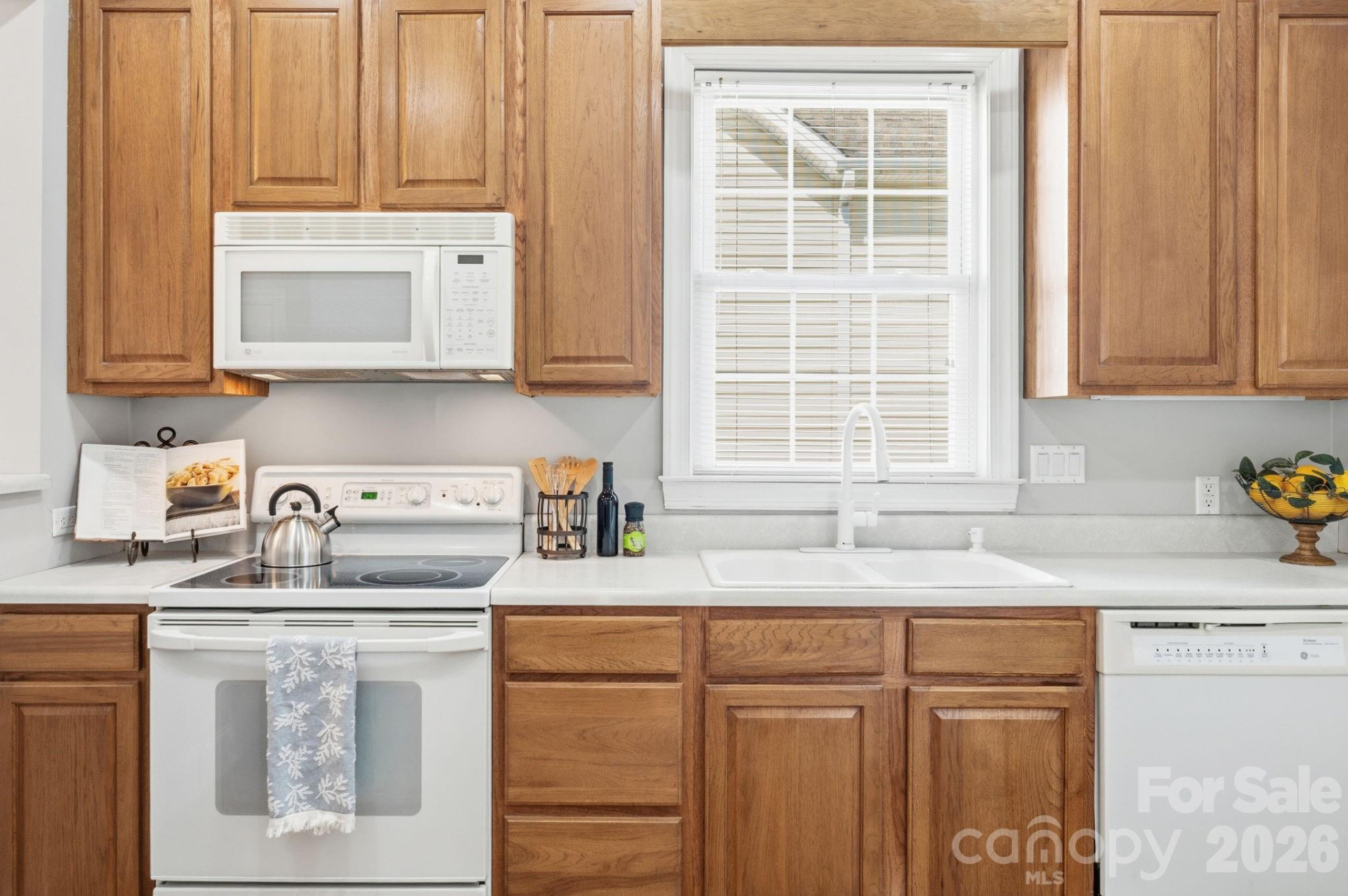 8 Sweet Gum Drive - Photo 8