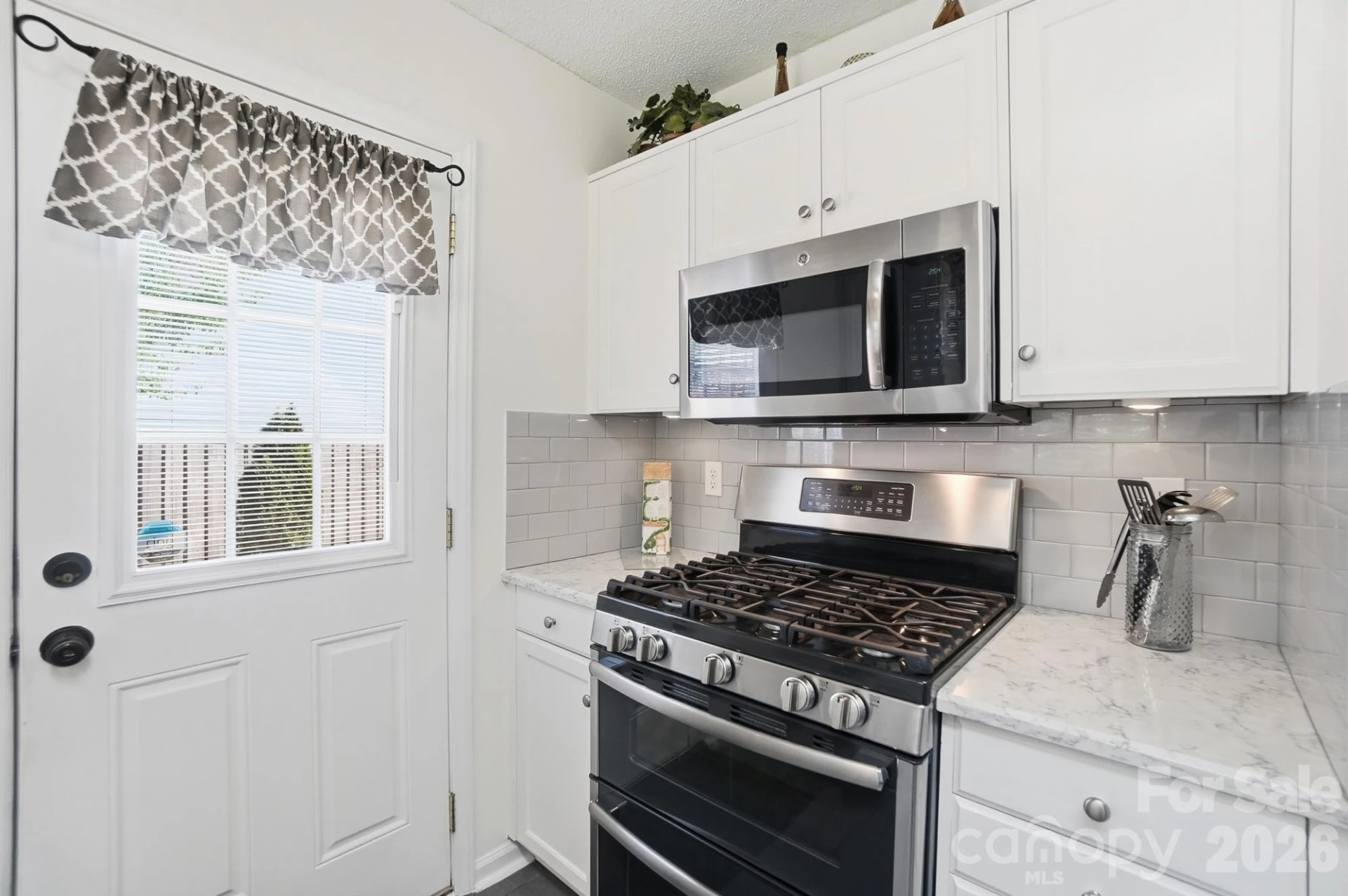 163 Diamond Drive - Photo 23