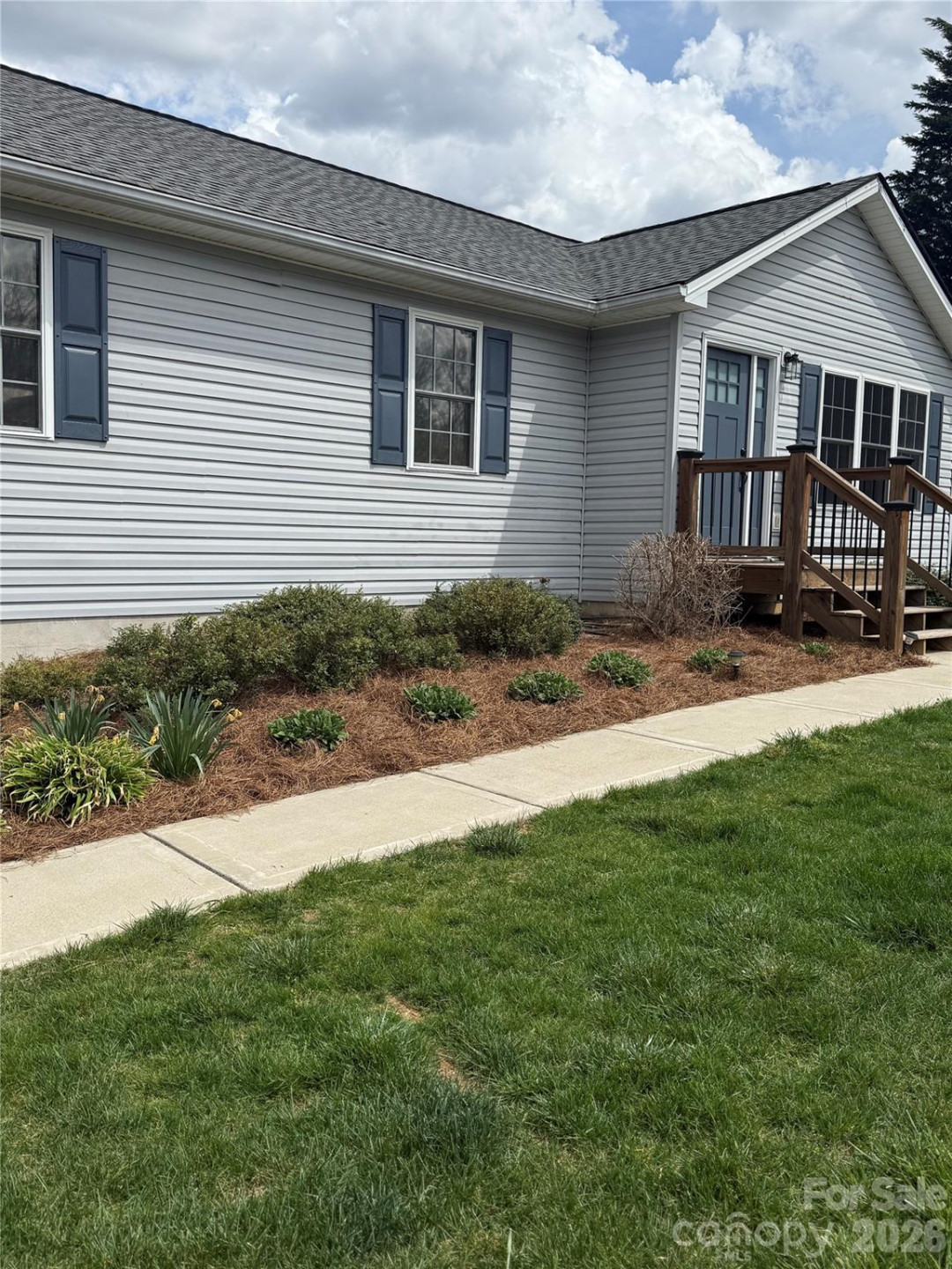 140 Forest Bend Drive - Photo 2