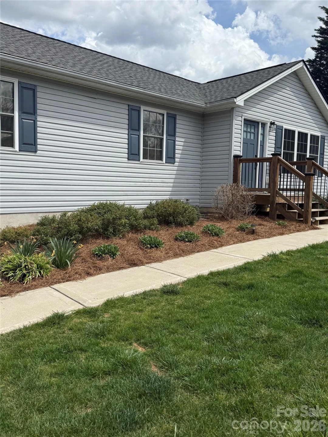 140 Forest Bend Drive - Photo 2