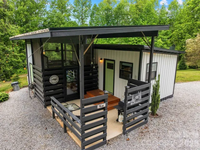 787 Ridge Road