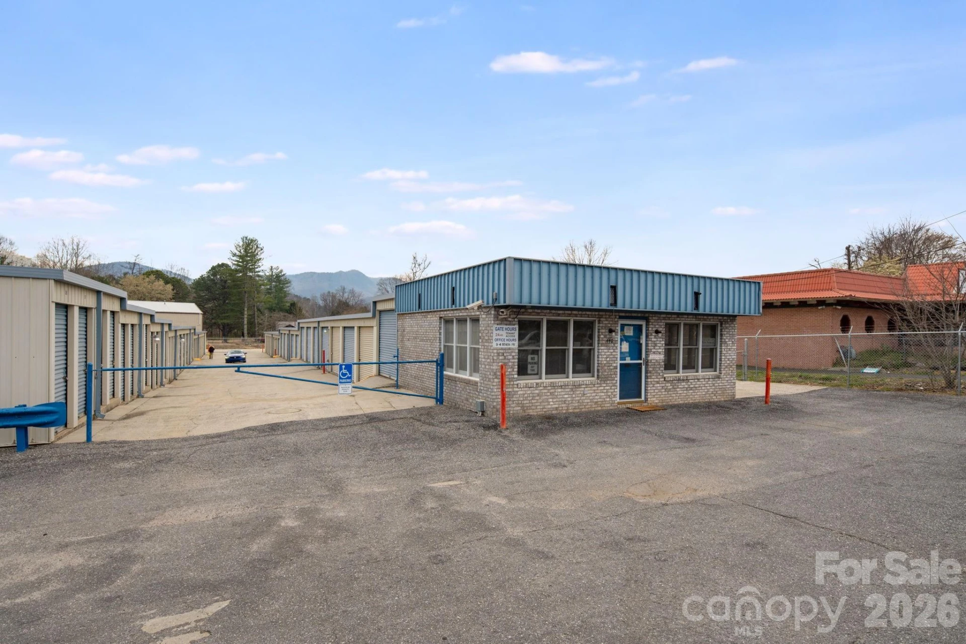 440 E State Street - Photo 3