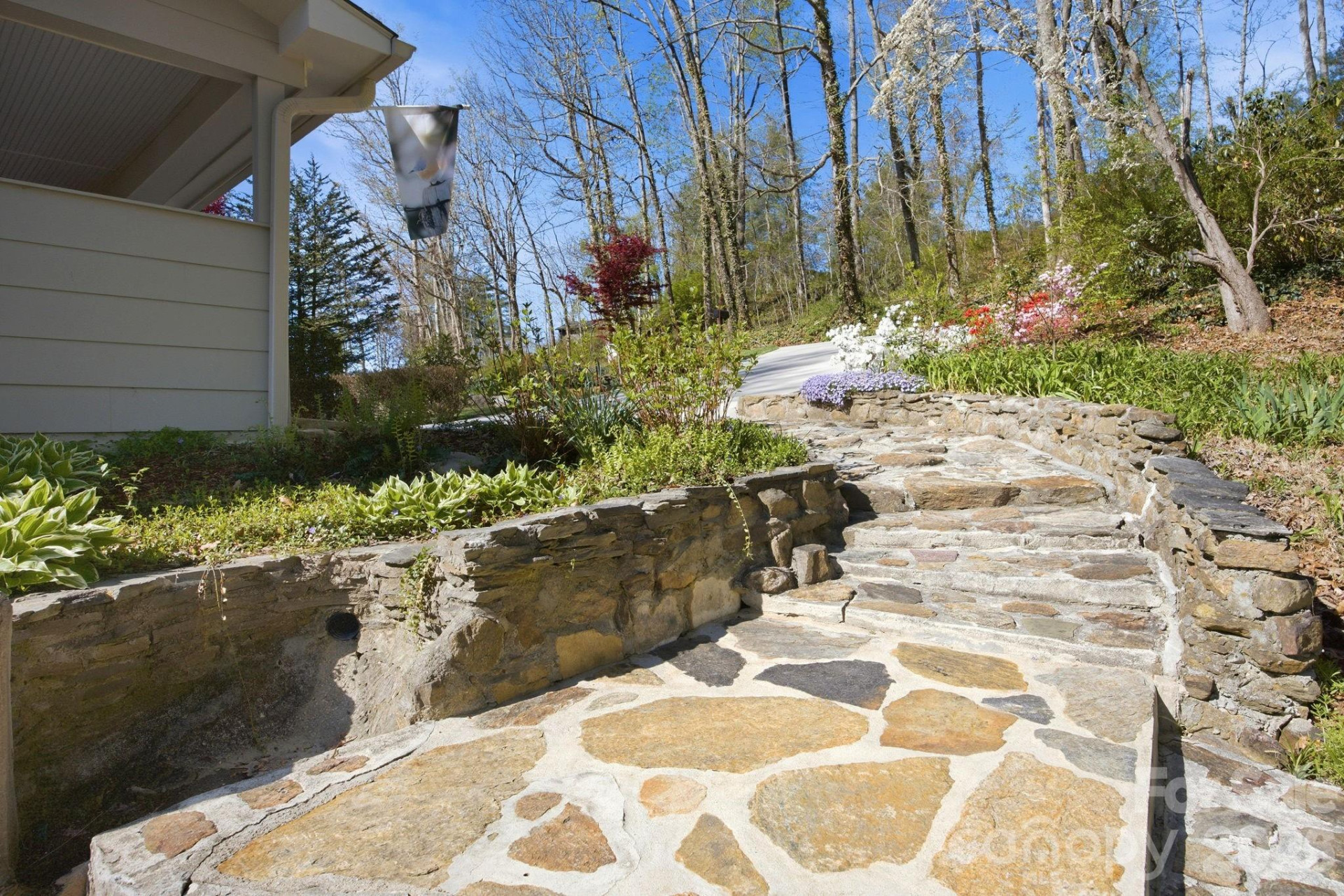 50 Hemlock Street - Photo 31