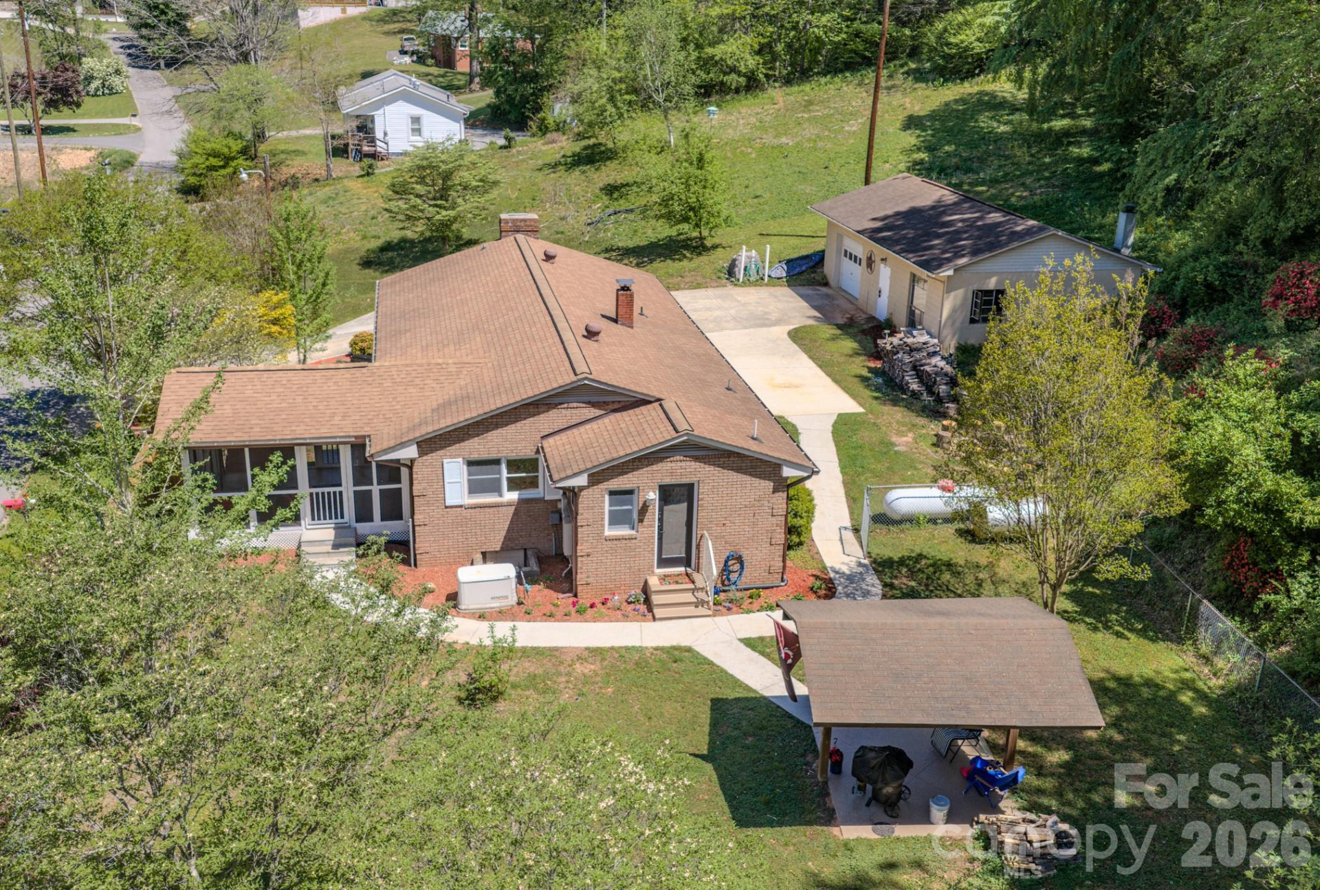 176 Sunny Street - Photo 4