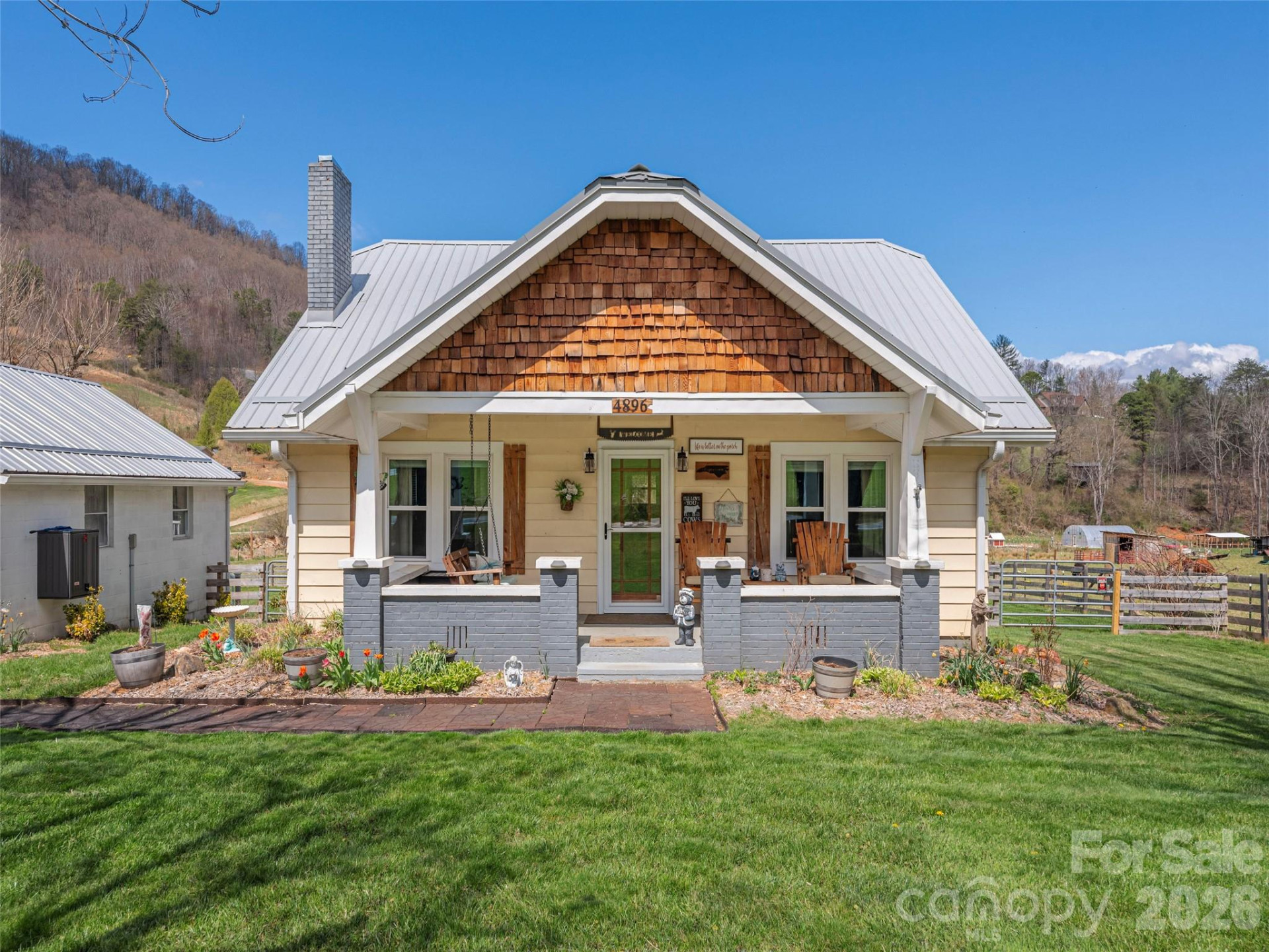 4896 Dutch Cove Road - Photo 3