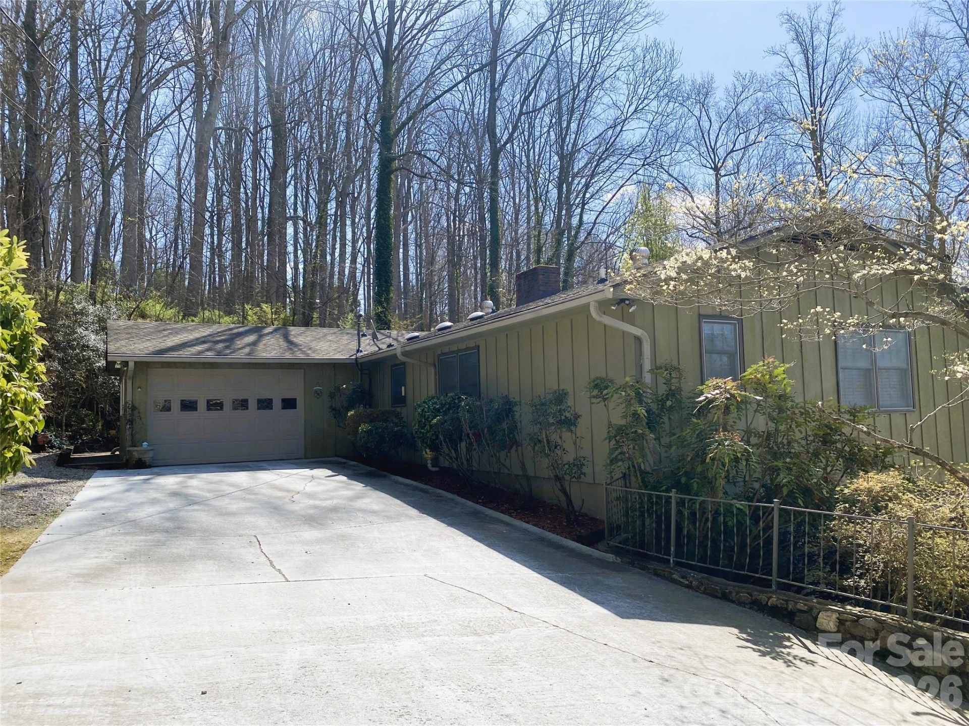 125 Harmon Avenue - Photo 3