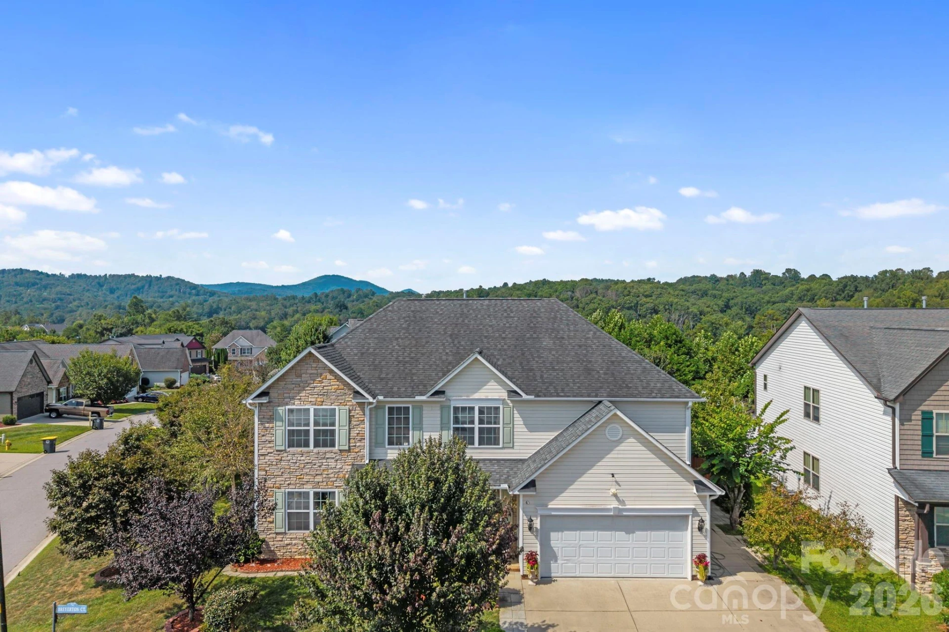 2 Breyerton Court - Photo 44