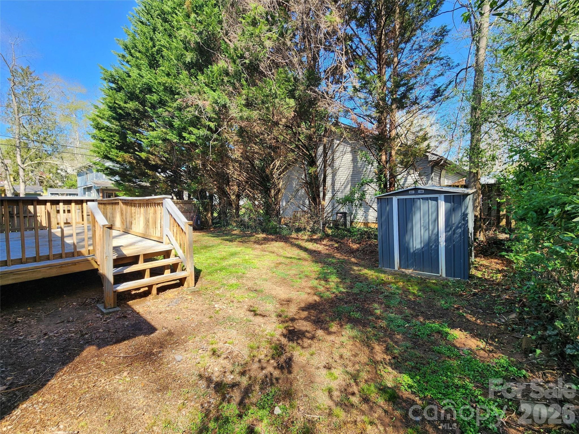 174 Wellington Street - Photo 3