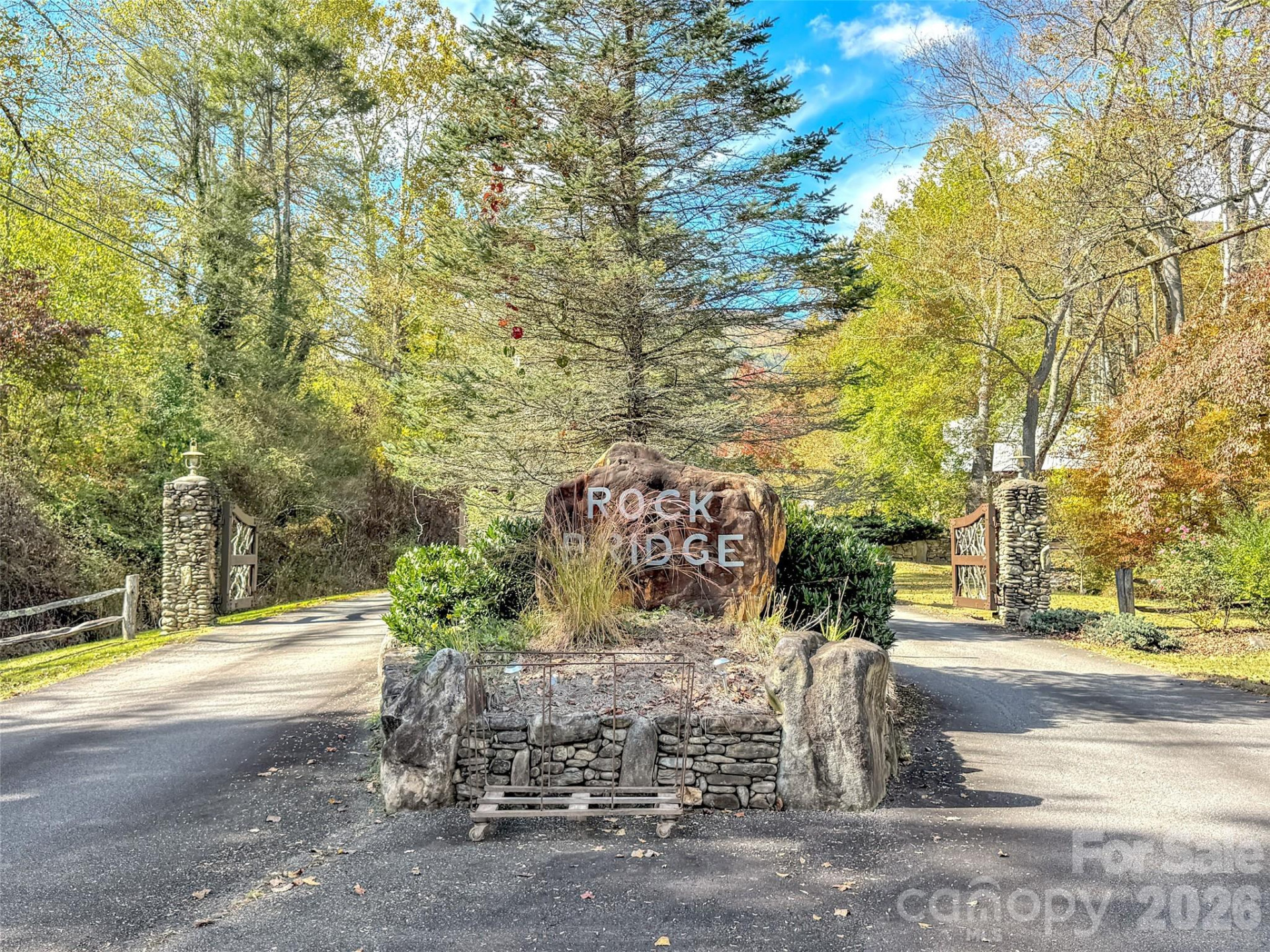 282 Tamarack Trail - Photo 3