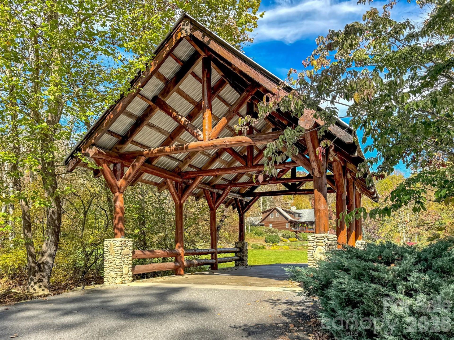 282 Tamarack Trail - Photo 5