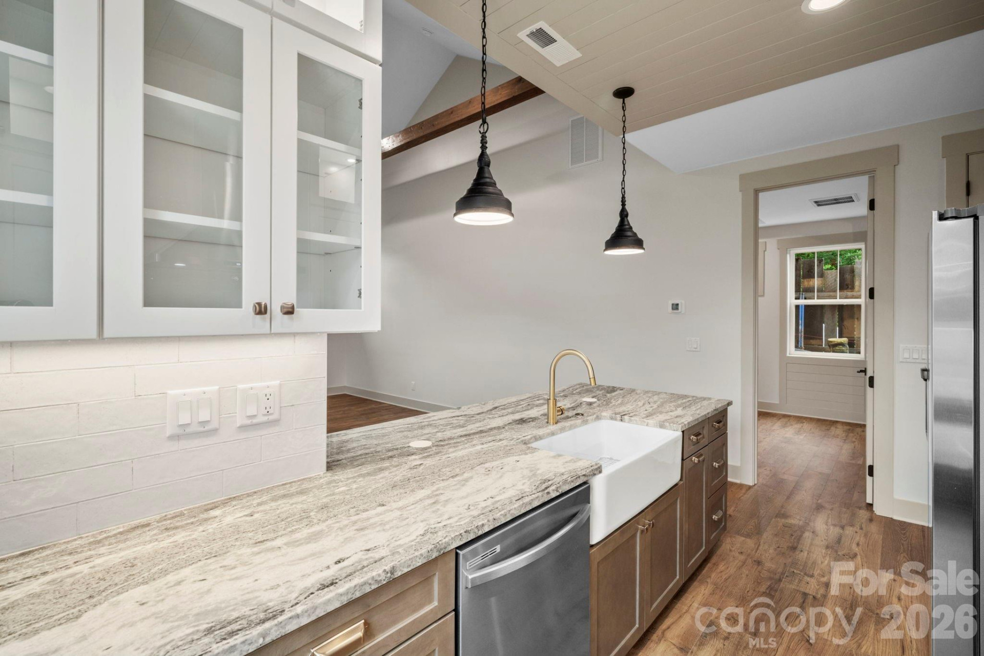 8 Heartleaf Circle - Photo 13