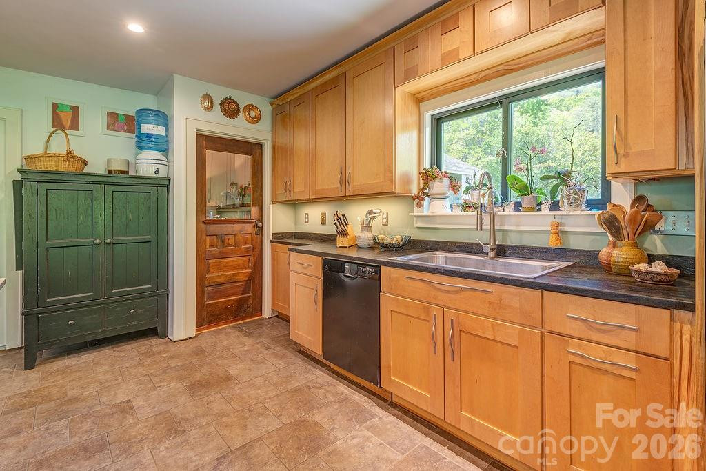 10 Hillendale Road - Photo 18