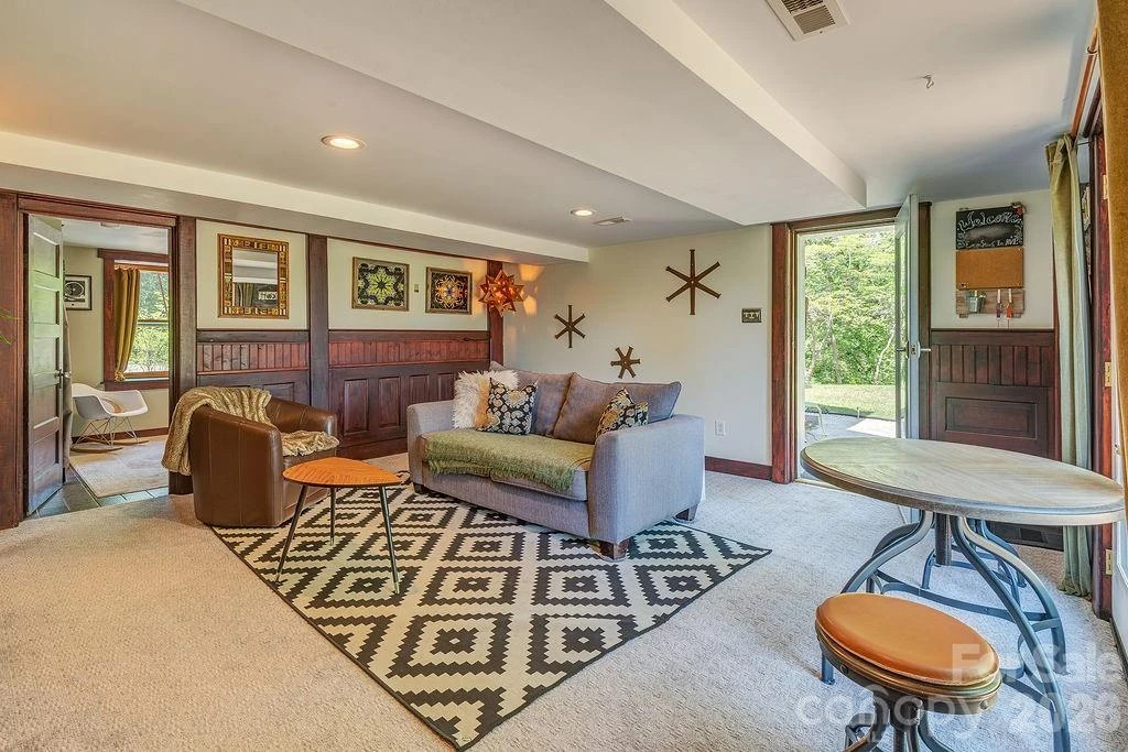 10 Hillendale Road - Photo 30