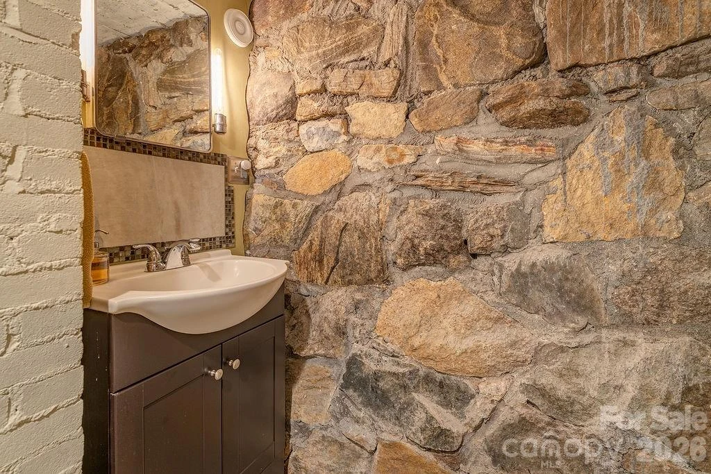 10 Hillendale Road - Photo 36