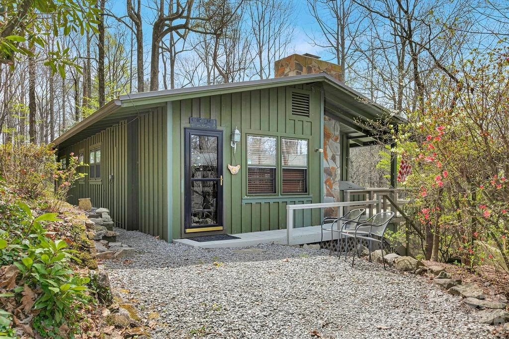 218 Hickory Lane