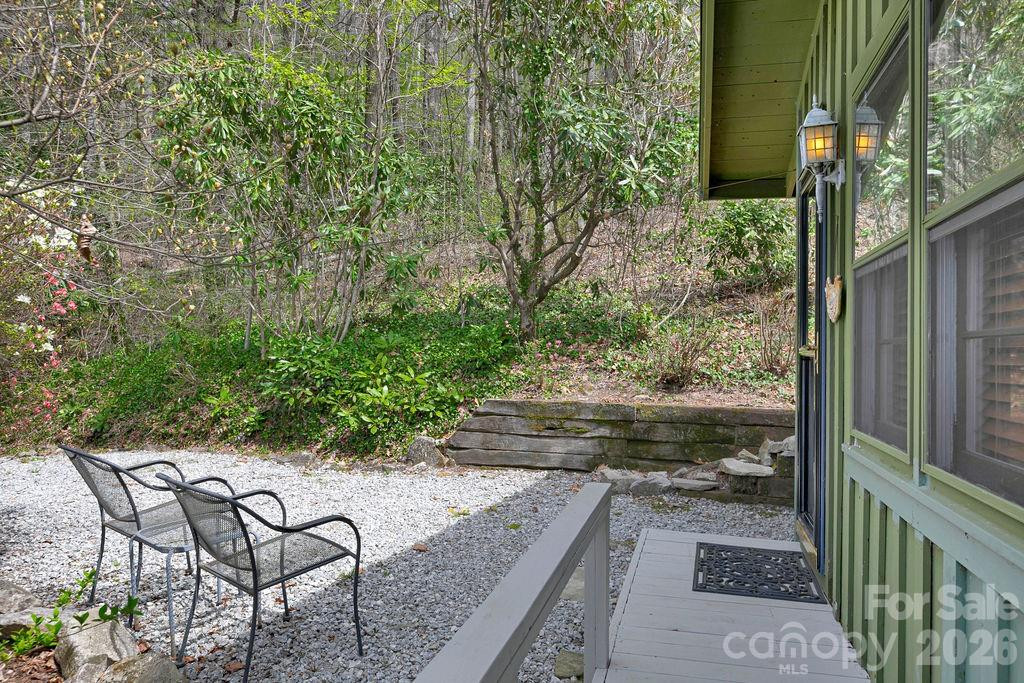 218 Hickory Lane - Photo 5